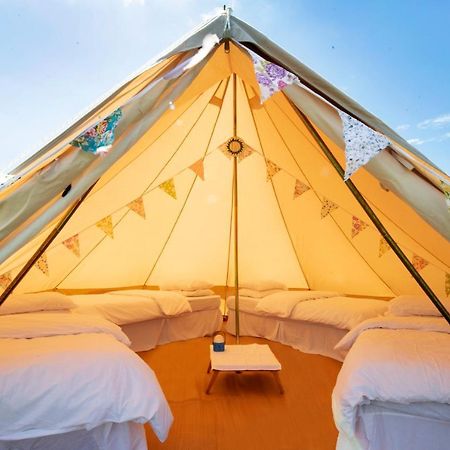 Hotel The Holford Arms Chalets And Glamping Didmarton Zewnętrze zdjęcie