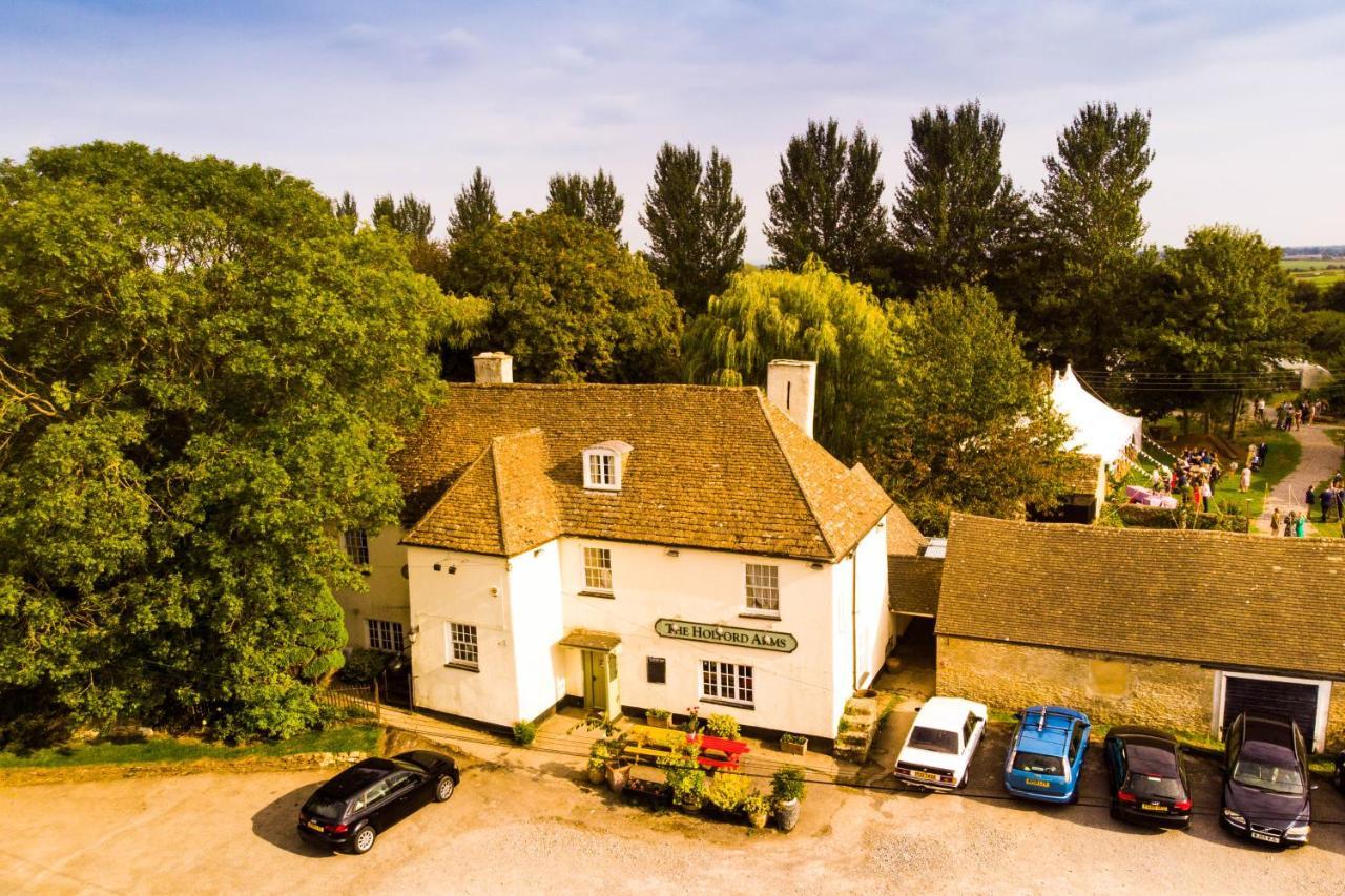 Hotel The Holford Arms Chalets And Glamping Didmarton Zewnętrze zdjęcie